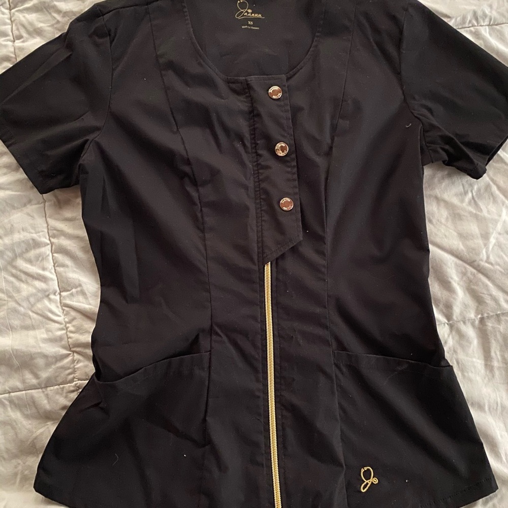 Uniform Top